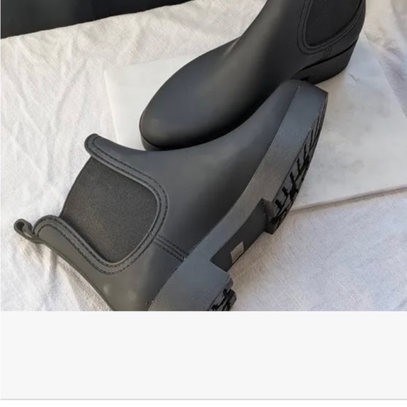 Beautiful Jeffrey Campbell Rain Boots! - Picture 4 of 9